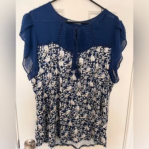 Daniel Rainn Jarra Flutter Sleeve Tassel Knit Top. XXL.